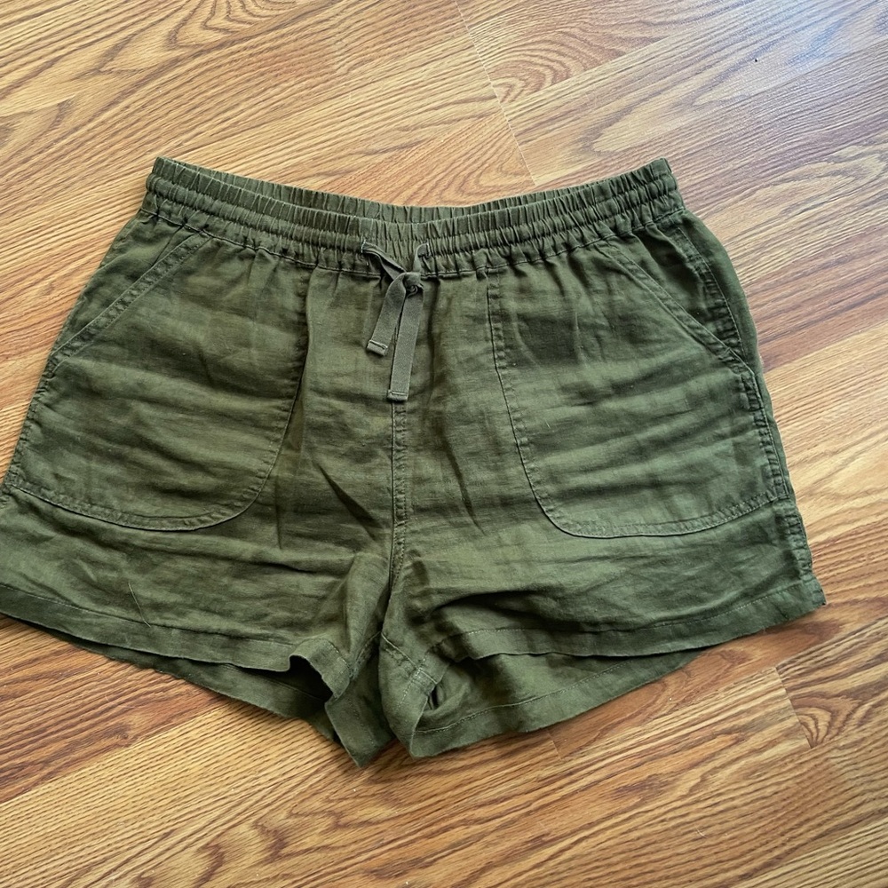Quince Forest Green Relaxed linen Shorts